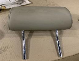 Подголовник передний левый для Audi Q7 (4L)  2005 - 2009  запчасти бу