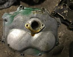 Крышка ГБЦ задняя для Audi Q7 (4L)  2005 - 2009  запчасти бу