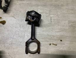 Поршень с шатуном для BMW 5-серия F10/F11 2009>  запчасти бу