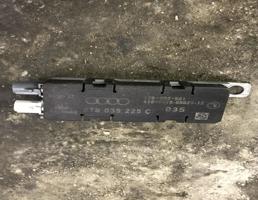 Усилитель антенны для Audi A5/S5 Coupe (8T) 2007-2011  запчасти бу