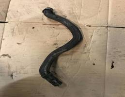 Шланг системы охлаждения для Mercedes-Benz W204 C-classe 2011-2015 рестайлинг  запчасти бу