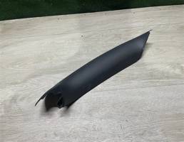 Облицовка крышки багажника для Volkswagen Touareg 7L 2007-2010  запчасти бу