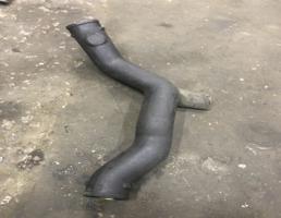 Патрубок для Volkswagen Passat (B3) 1988-1993  запчасти бу