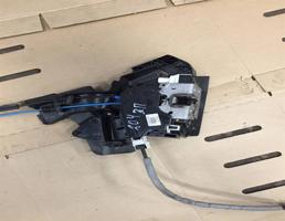 Замок двери задней правой для Mercedes-Benz W204 C-classe 2006-2011  запчасти бу