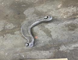 рычаг задний правый для Audi A6 (C7 4G)2011-2014  запчасти бу