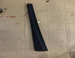 Обшивка стойки для Audi Q7 (4L)  2005 - 2009  запчасти бу