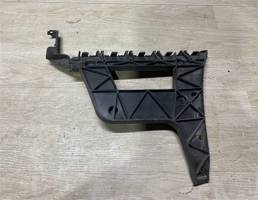 Кронштейн заднего бампера правый для Audi A4 (B8) 2007-2012  запчасти бу