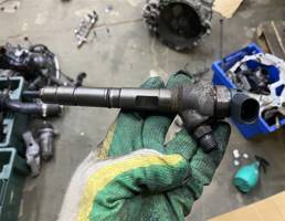 Форсунка дизельная для Volkswagen Passat (B7) 2011-2015  запчасти бу