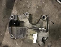 Кронштейн генератора для Audi Q7 (4L)  2005 - 2009  запчасти бу